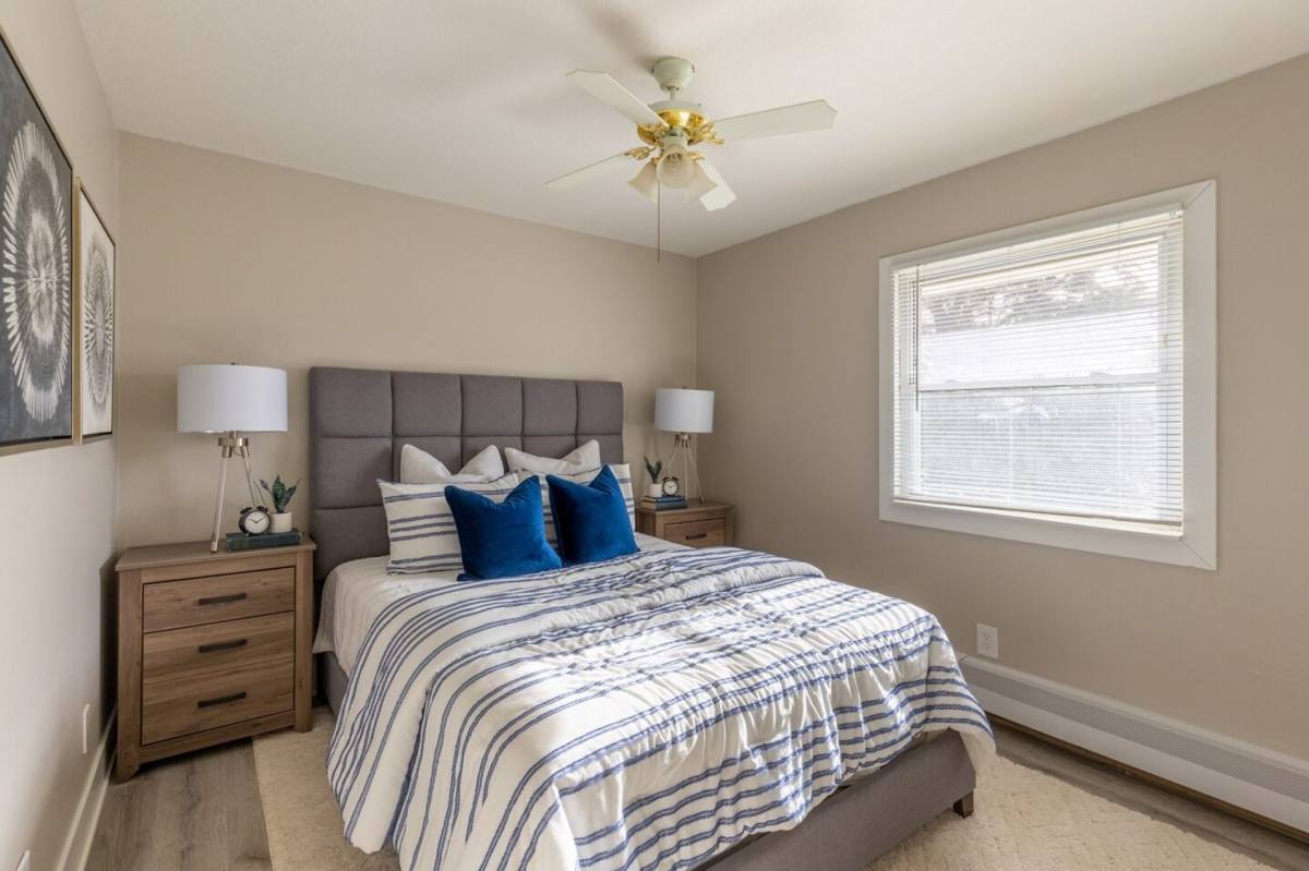 Apartment for rent at 3712 SE 14th St, Des Moines, IA 50320