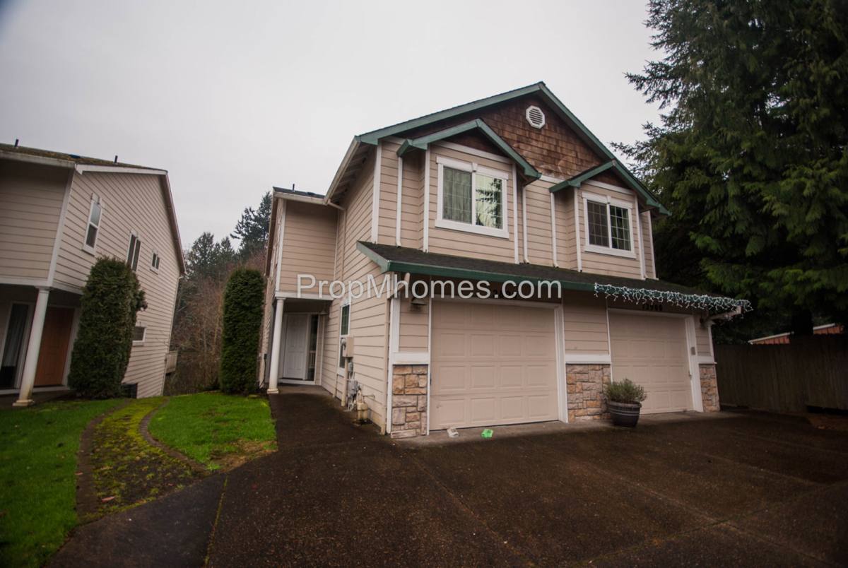 Townhouse for rent at 12890 SW Fonner Pond Place, Portland, OR 97223