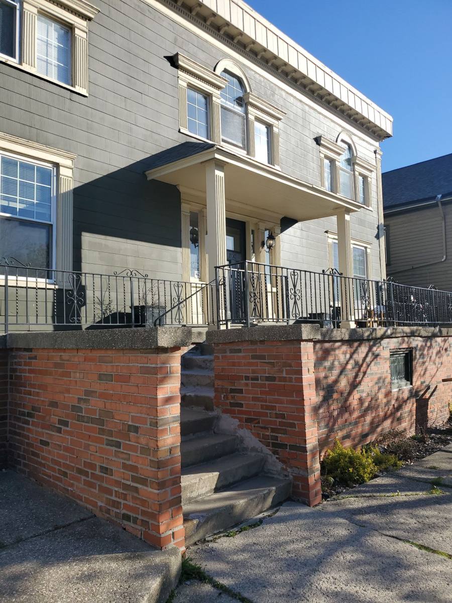 Apartment for rent at 100 York St, Buffalo, NY 14213