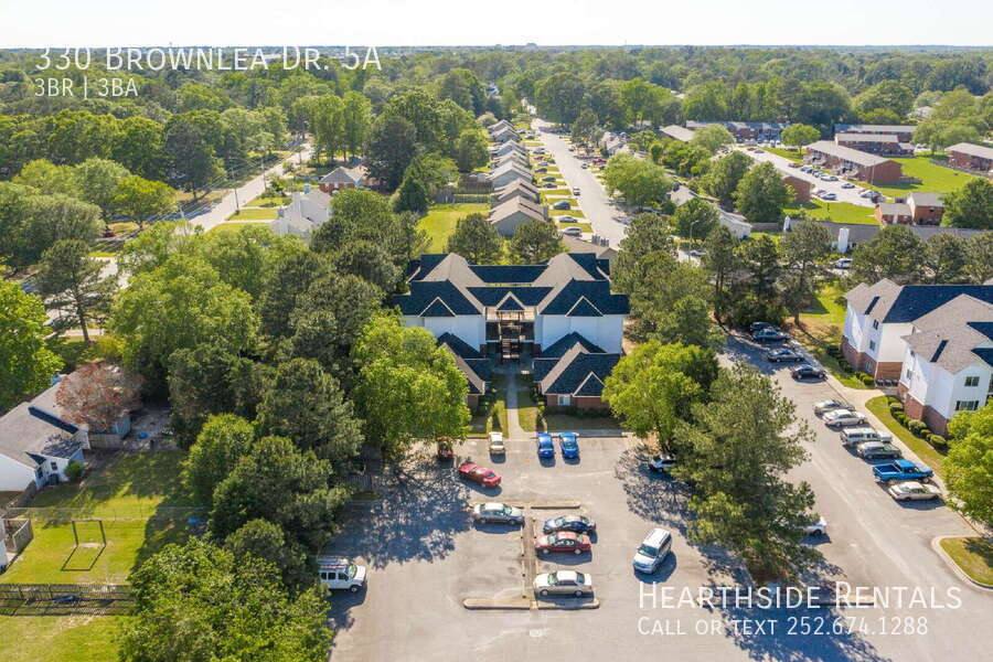 Condo for rent at 330 Brownlea Dr #5A, Greenville, NC 27858