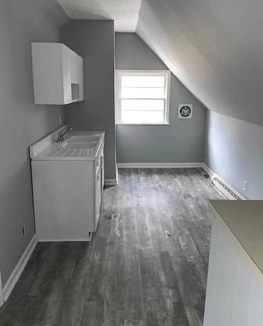 Apartment for rent at 511 S Broadway #C, Georgetown, KY 40324
