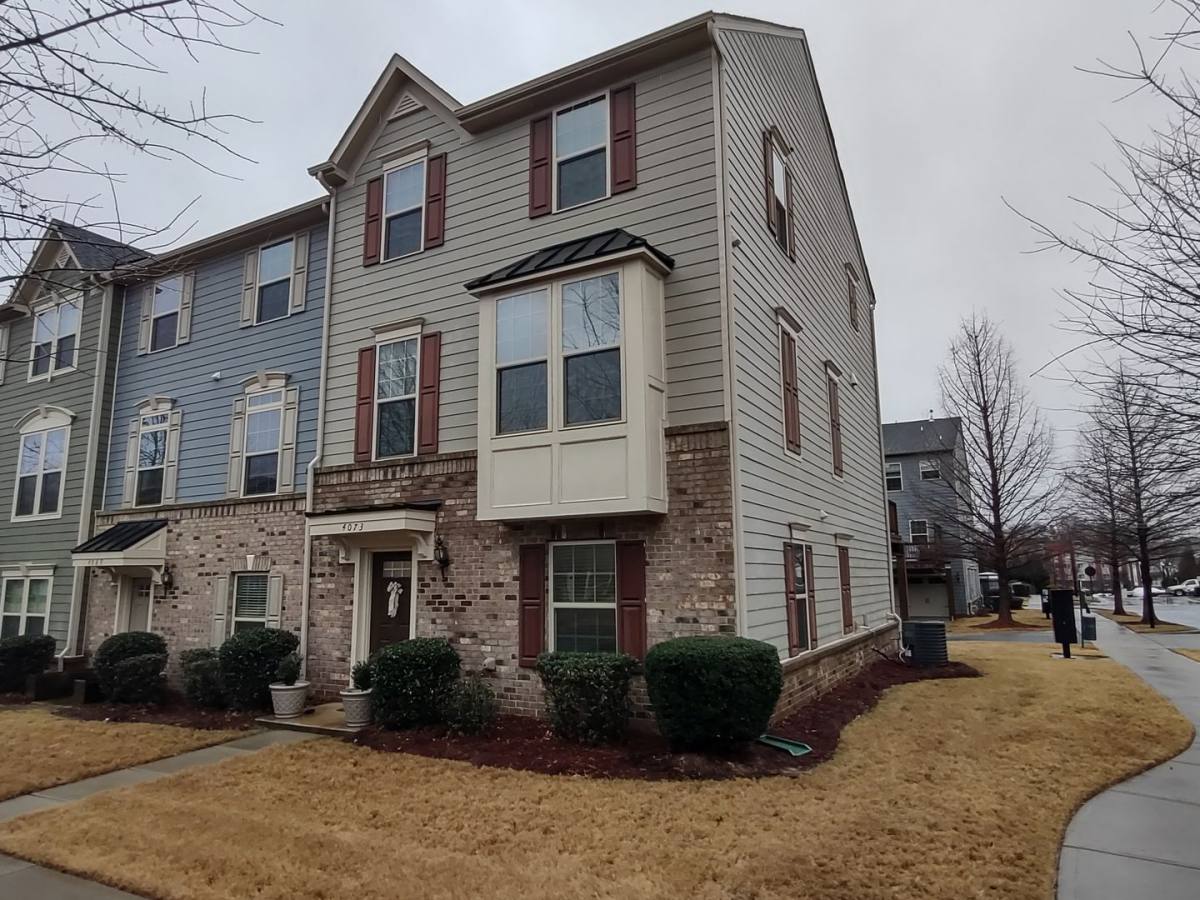 Townhouse for rent at 4073 Zilker Park Dr, Charlotte, NC 28217