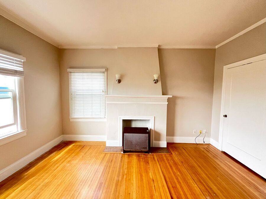 Apartment for rent at 827 Warfield Ave #4, Oakland, CA 94610