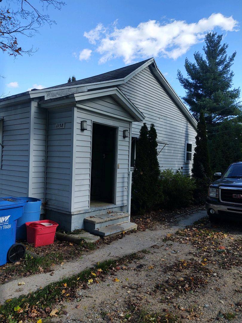 House for rent at 1138 Riverside, Cadillac, MI 49601