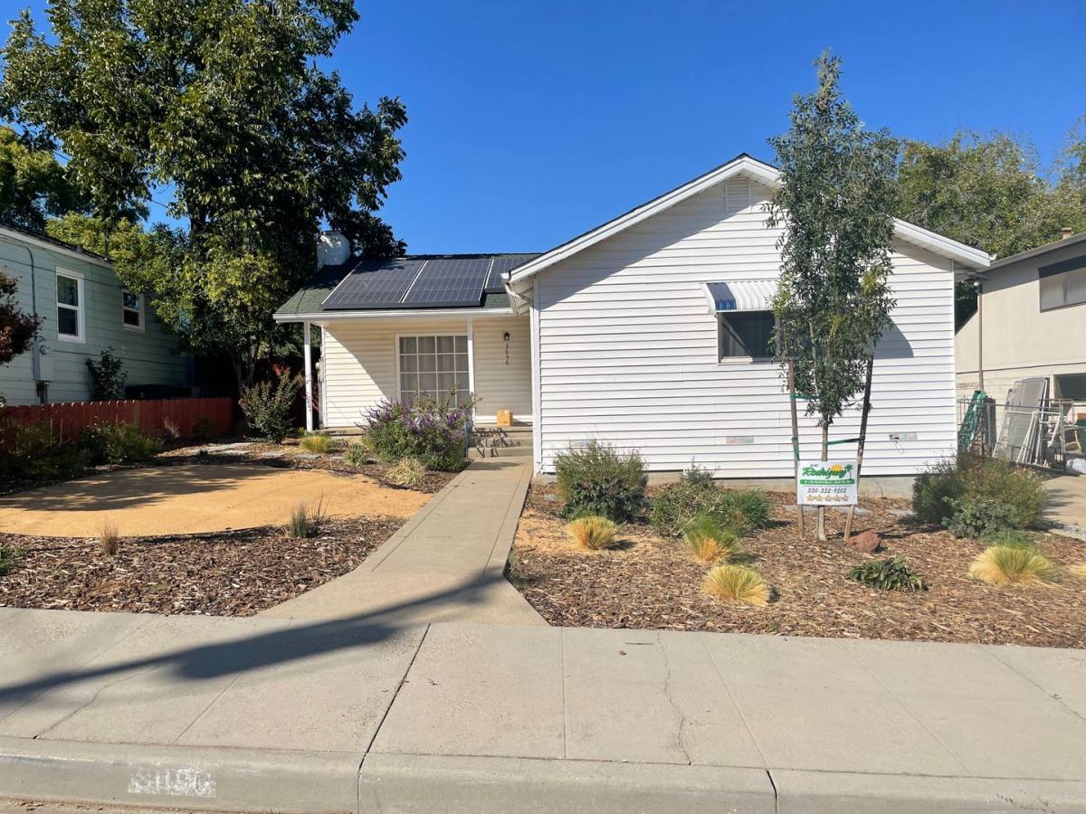 House for rent at 3090 Grand View Ave, Oroville, CA 95966