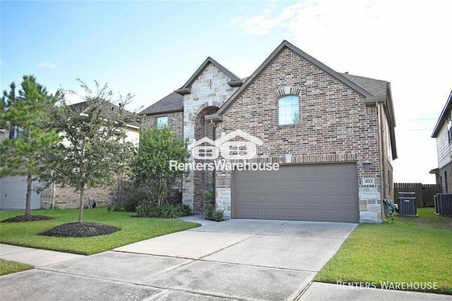 House for rent at 4723 Butterfly Path Dr, Humble, TX 77396