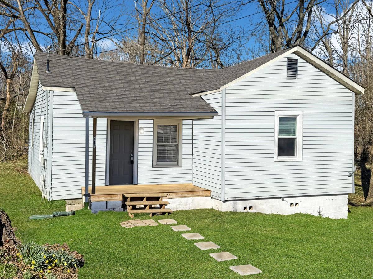 House for rent at 415 E 18th St, Columbia, TN 38401