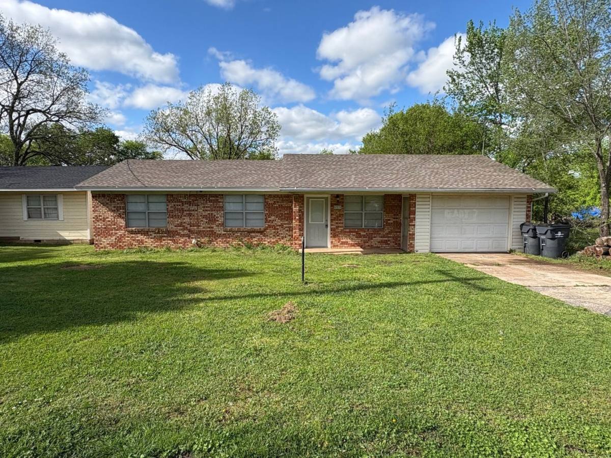 House for rent at 316 E 6th St, Wanette, OK 74878
