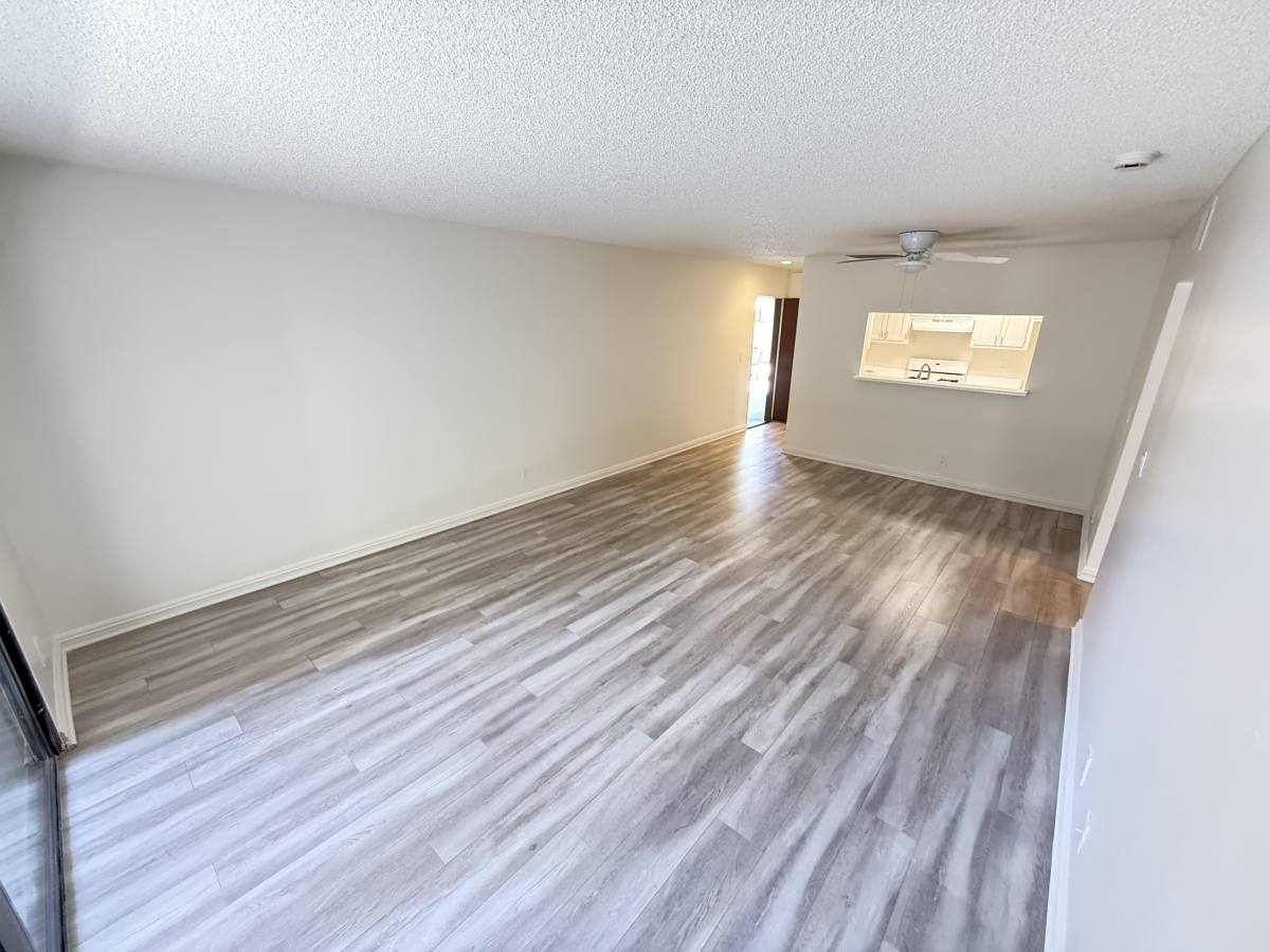 15020 Burbank Blvd, Van Nuys, CA 91411