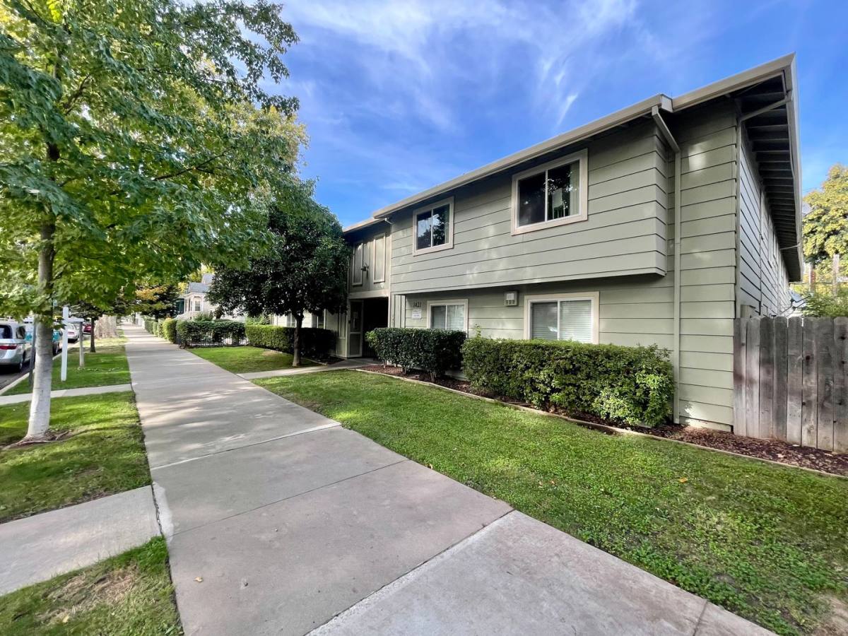Apartment for rent at 1421 D St, Sacramento, CA 95814