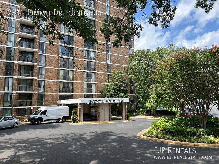 Apartment for rent at 2311 Pimmit Dr #905, Falls Church, VA 22043