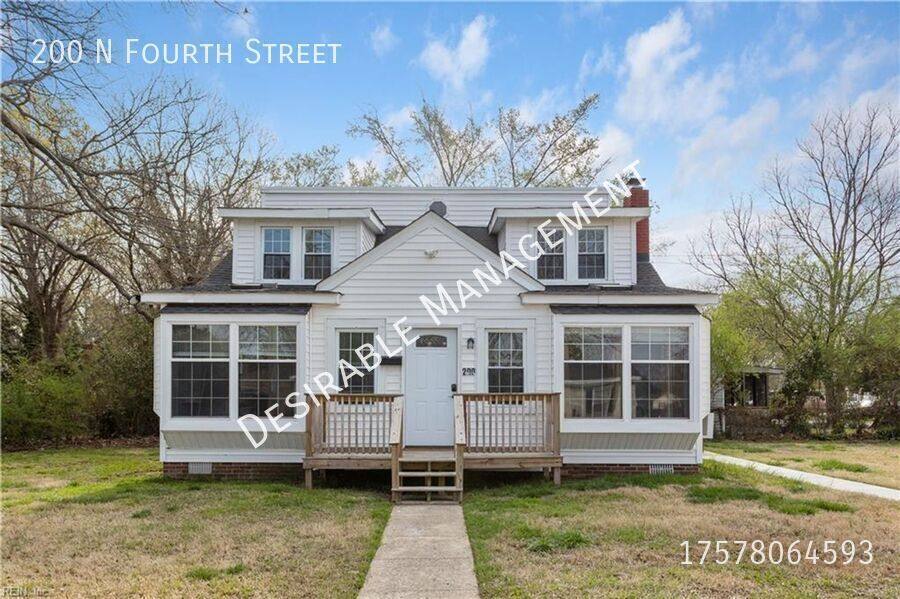 House for rent at 200 N Fourth St, Hampton, VA 23664