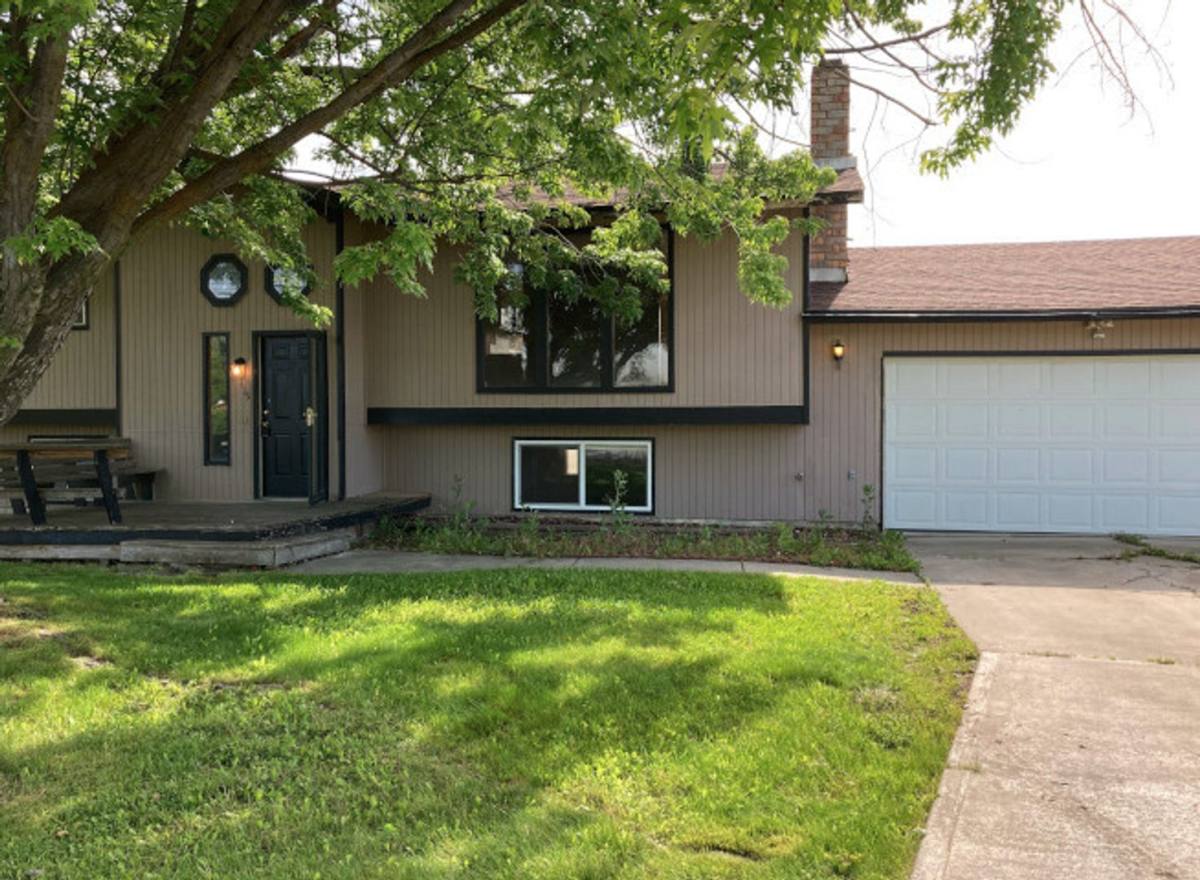 House for rent at 119 S Barker, Greenacres, WA 99016