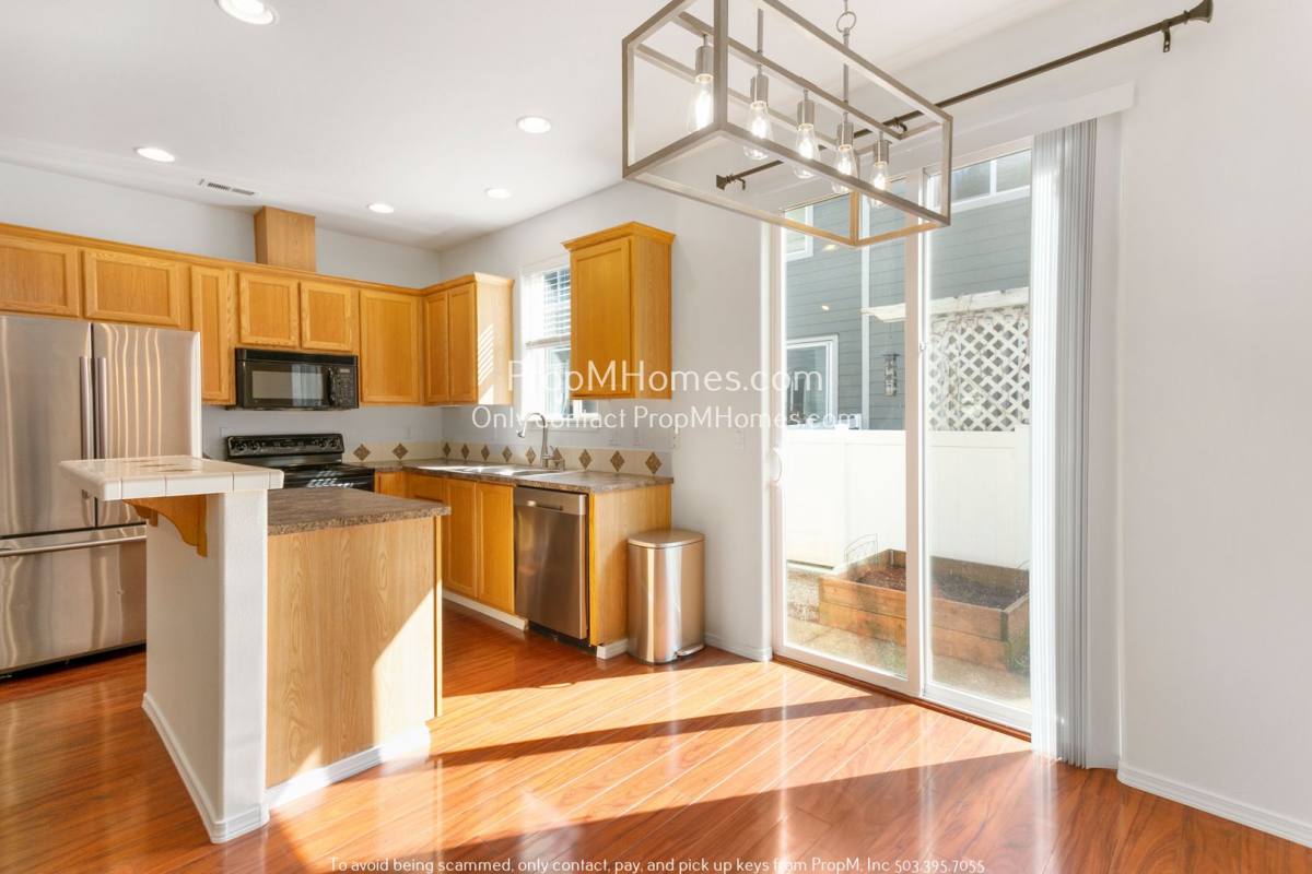 Townhouse for rent at 9234 SW Cascara Lane, Tualatin, OR 97062