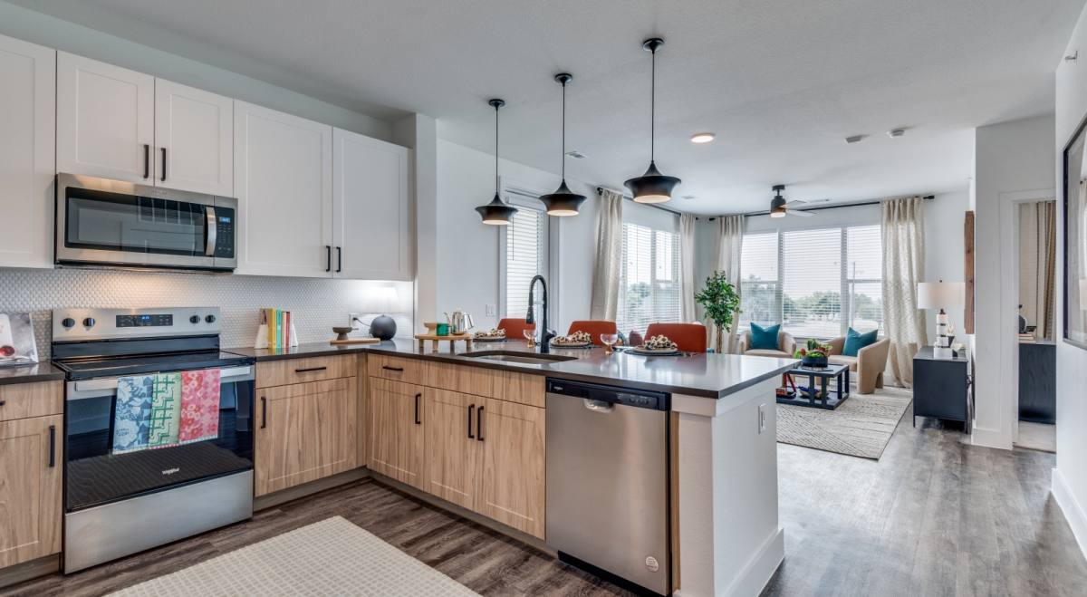 551 Exchange Blvd #2-208, Hutto, TX 78634