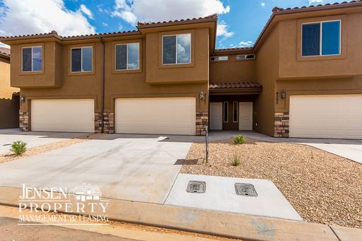 House for rent at 2527 Bella Vista Dr, Santa Clara, UT 84765