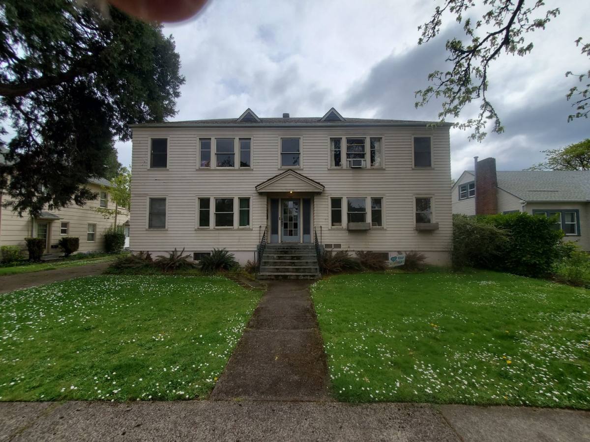 Apartment for rent at 652 W 10th Ave, Eugene, OR 97402