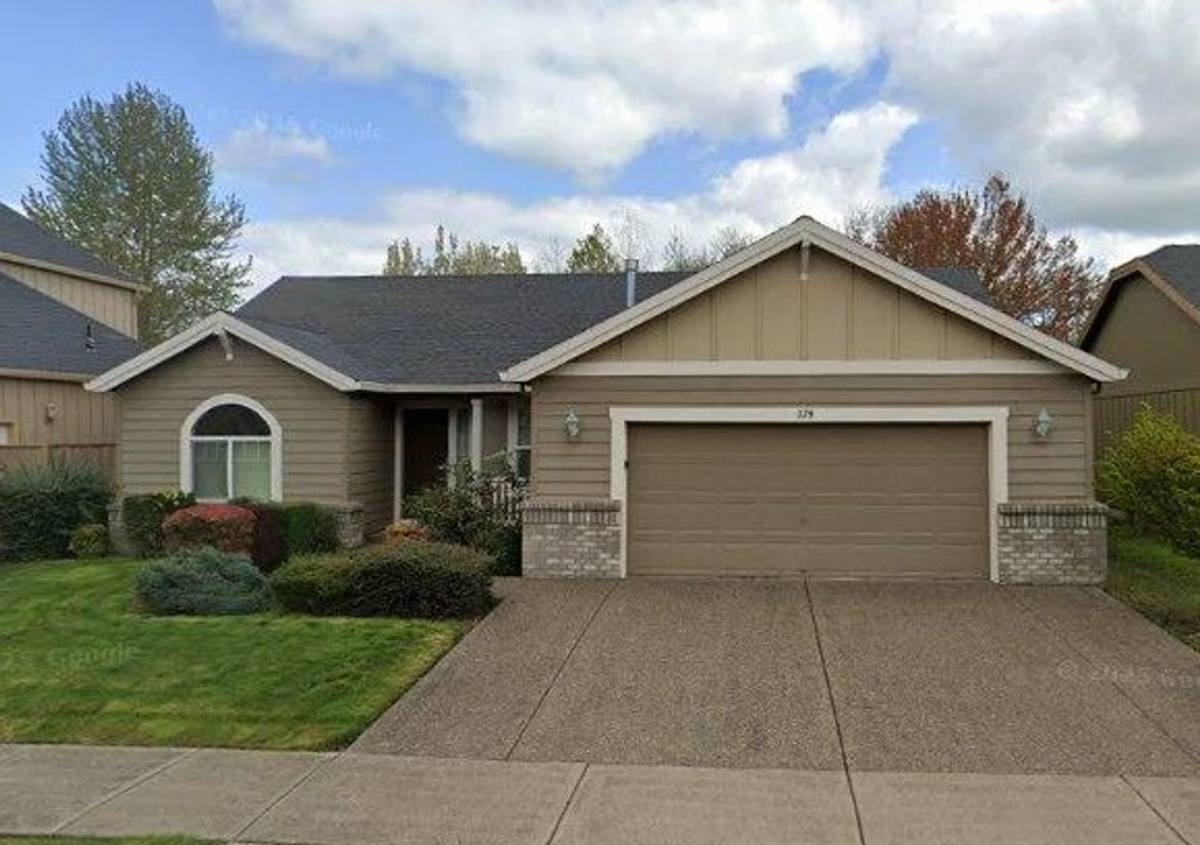 House for rent at 379 Churchill Downs St SE, Albany, OR 97322