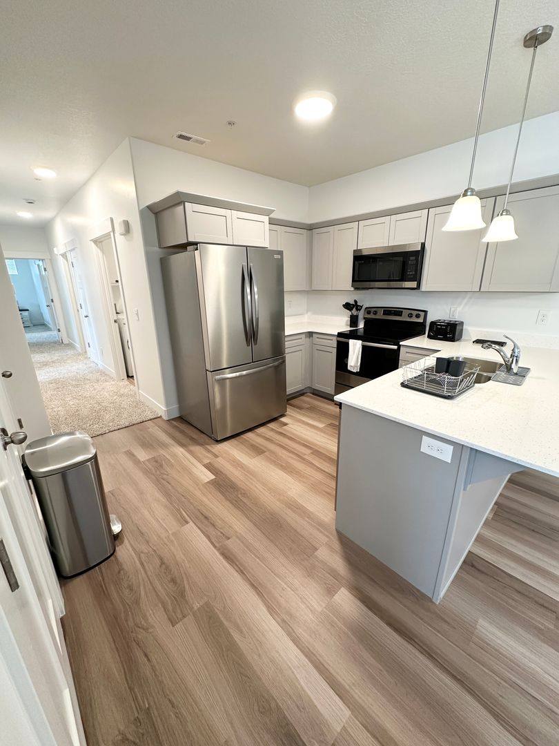 Condo for rent at 841 N Coulsen Dr, Saratoga Springs, UT 84045