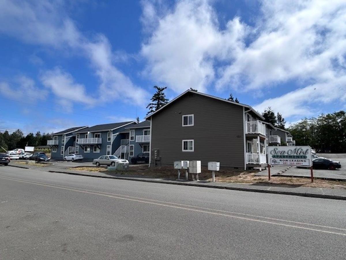 Apartment for rent at 151 Norman Ave, Coos Bay, OR 97420