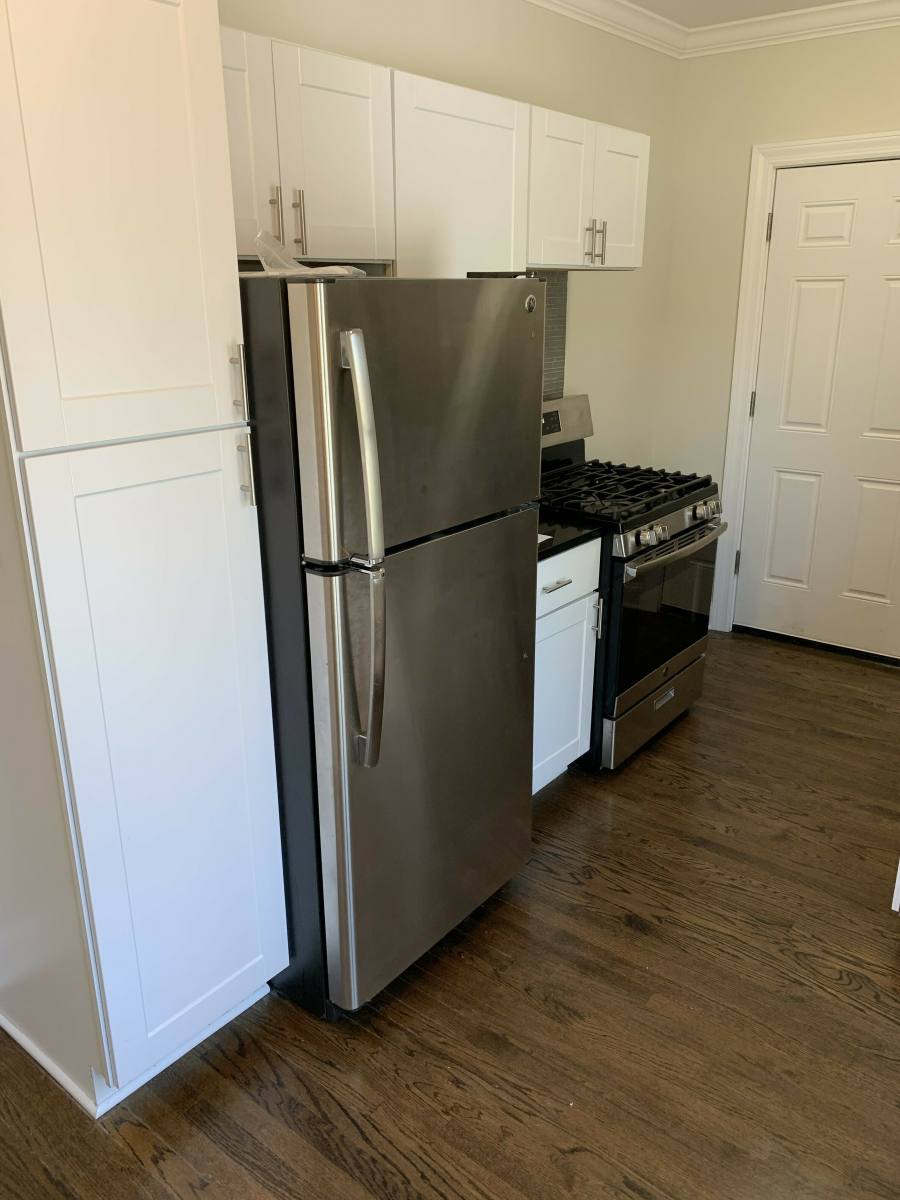 Apartment for rent at 3821 N Greenview Ave #3E, Chicago, IL 60613
