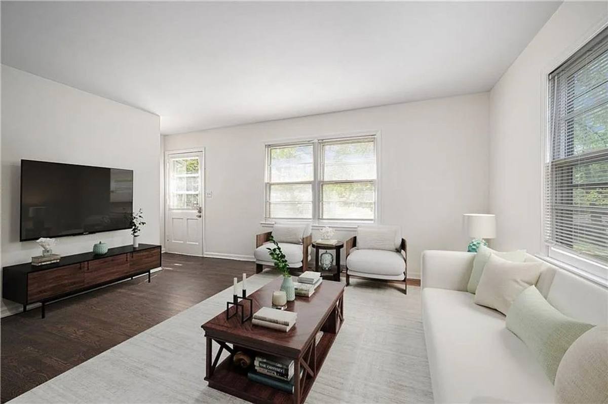 House for rent at 3525 Bell St, Kansas City, MO 64111