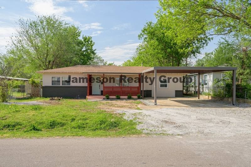 House for rent at 3210 SE 16th St, Oklahoma City, OK 73115