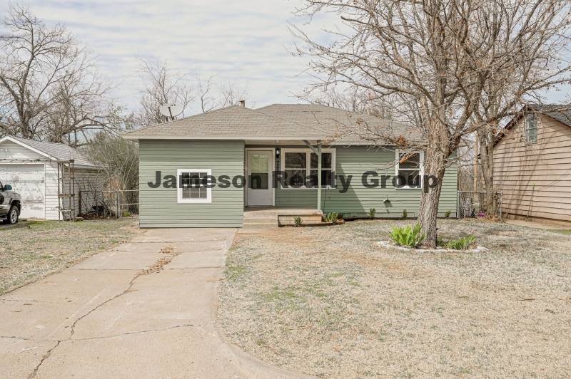 Apartment for rent at 727 NW 97th St, Oklahoma City, OK 73114