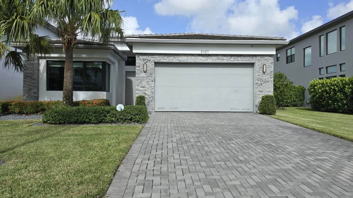 House for rent at 8489 Apple Falls Lane, Boca Raton, FL 33496
