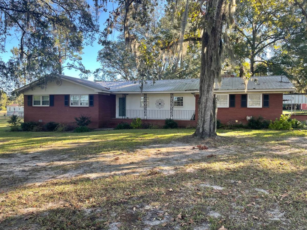 House for rent at 4742 Cat Creek Rd, Valdosta, GA 31605