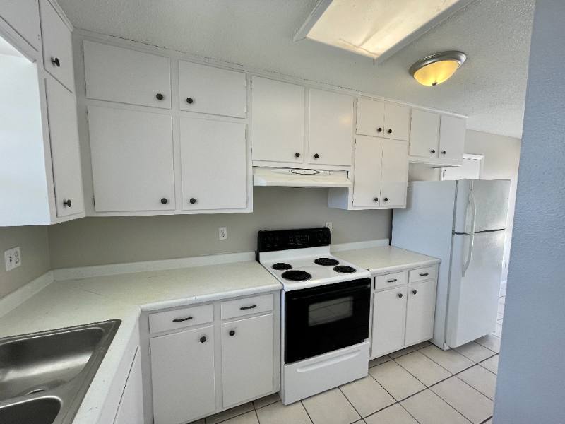 Apartment for rent at 8631 Mettler Dr, El Paso, TX 79925