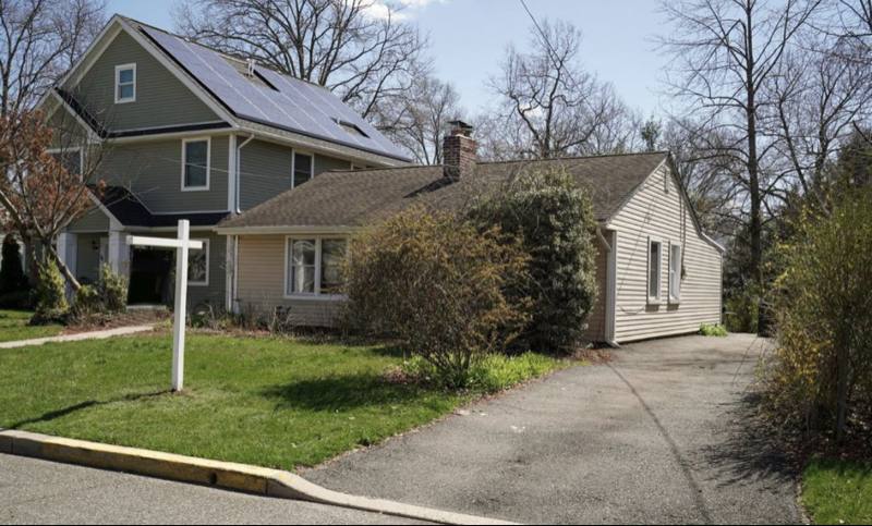 House for rent at 28 Summit Ave, Fords, NJ 08863