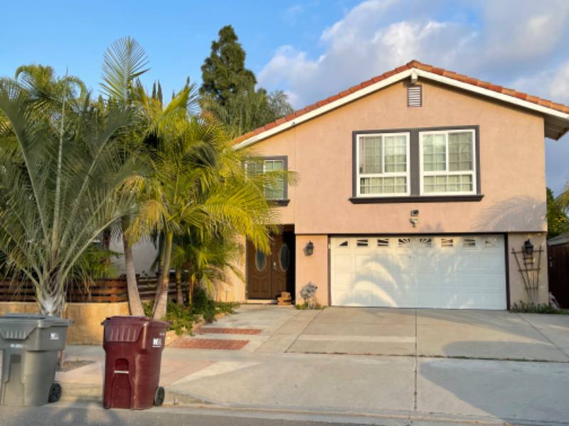 House for rent at 2817 S Center St, Santa Ana, CA 92704