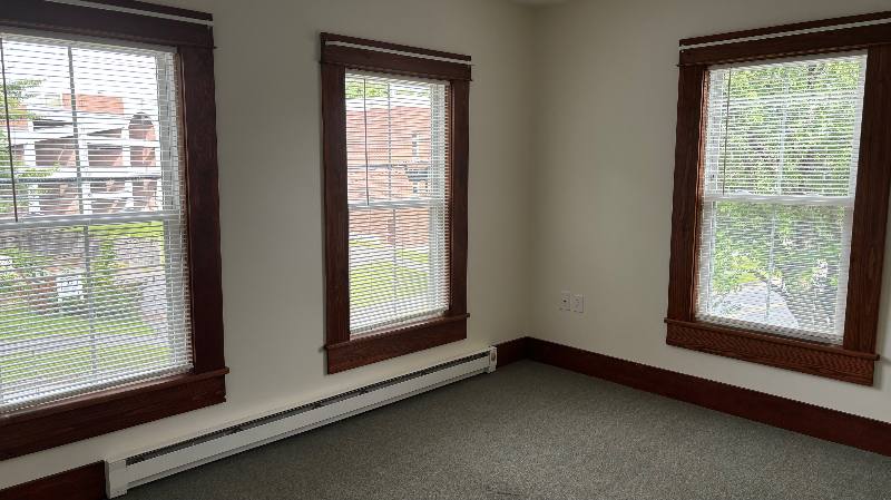 Apartment for rent at 261 Main St #4, Farmington, ME 04938