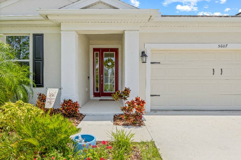 House for rent at 5607 Limelight Dr, Apollo Beach, FL 33572