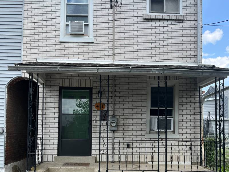 Townhouse for rent at 411 Limestone St, Catasauqua, PA 18032