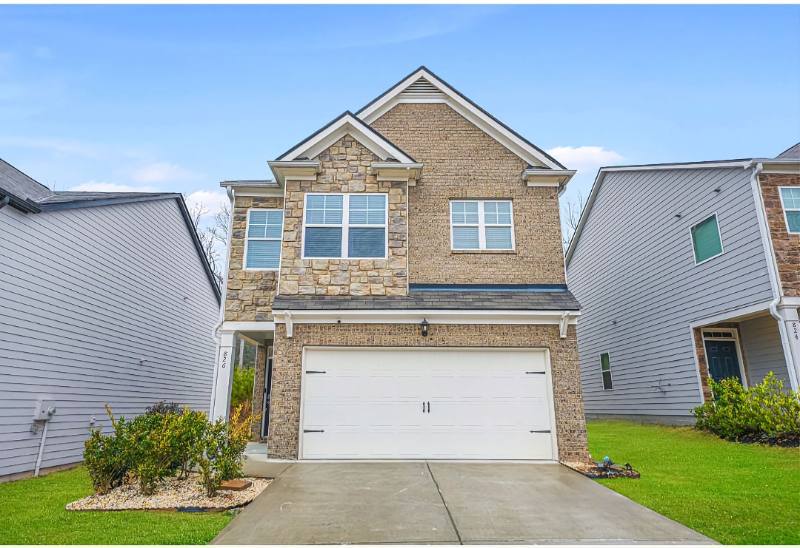 House for rent at 826 Bentley Dr, Fairburn, GA 30213