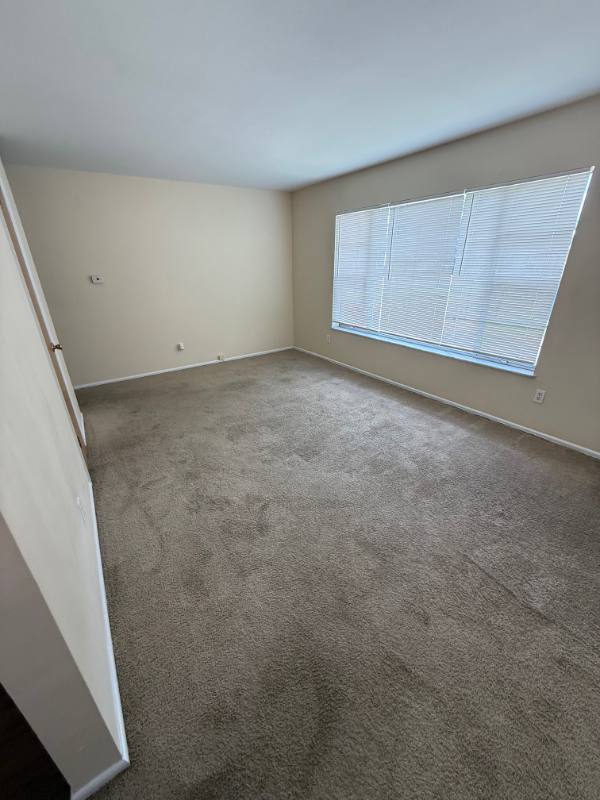 Apartment for rent at 5401 Eichelberger 2A #2A, Saint Louis, MO 63109