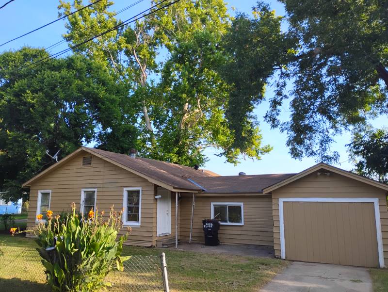 House for rent at 401 Berry St, Bossier City, LA 71111