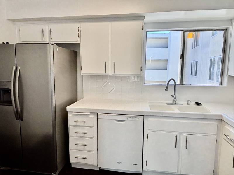 Apartment for rent at 17440 Burbank Blvd #205, Encino, CA 91316