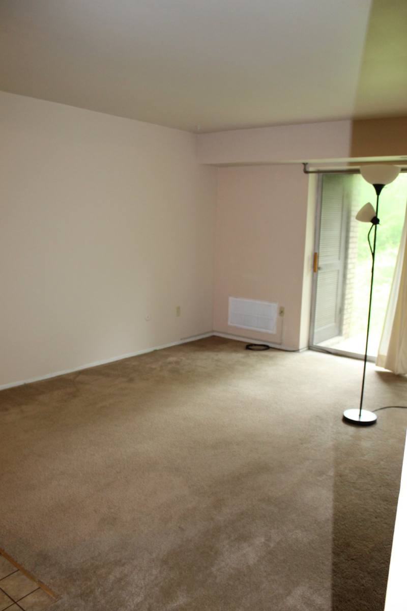Apartment for rent at 5091 Sanlin Dr, Coraopolis, PA 15108