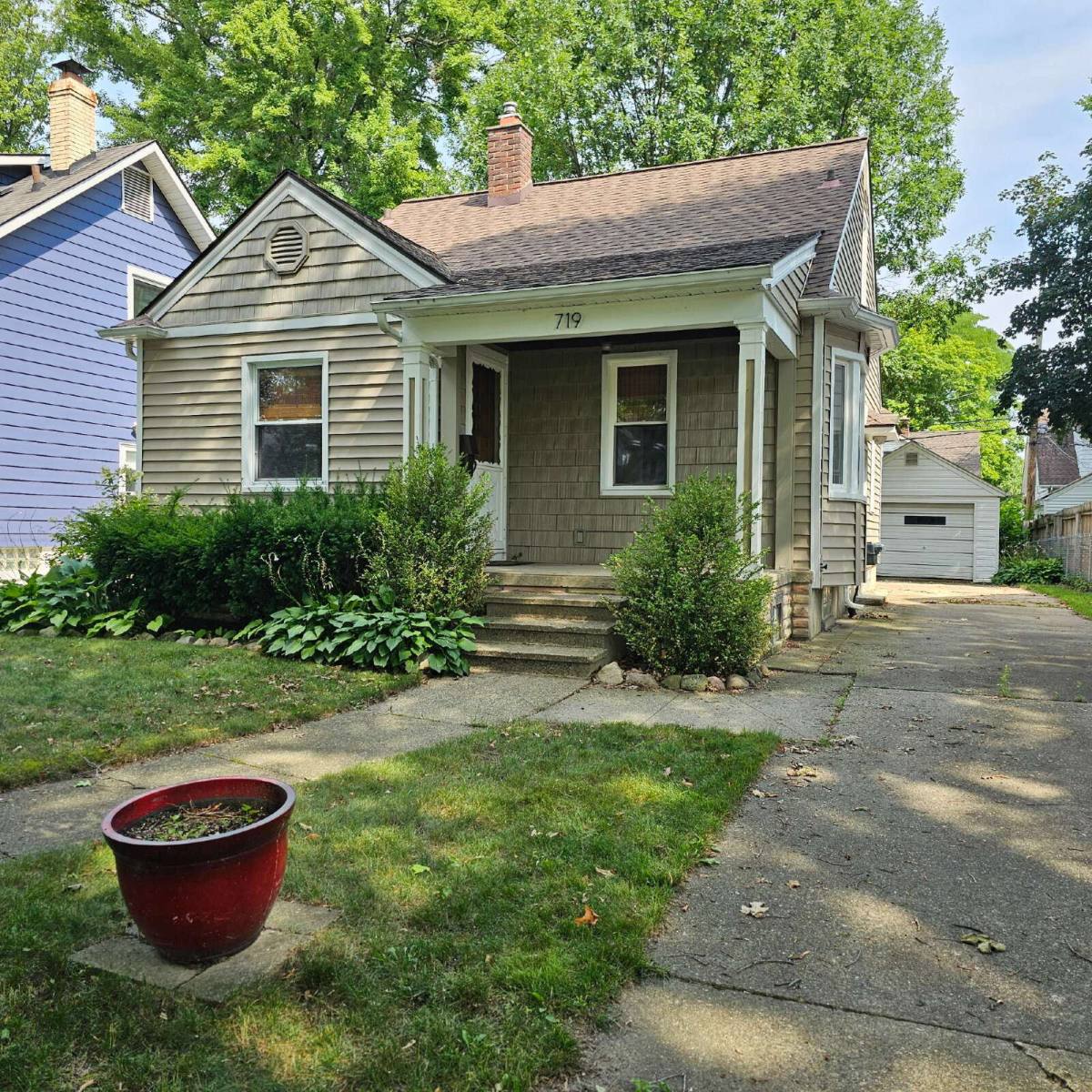House for rent at 719 E 3rd St, Royal Oak, MI 48067