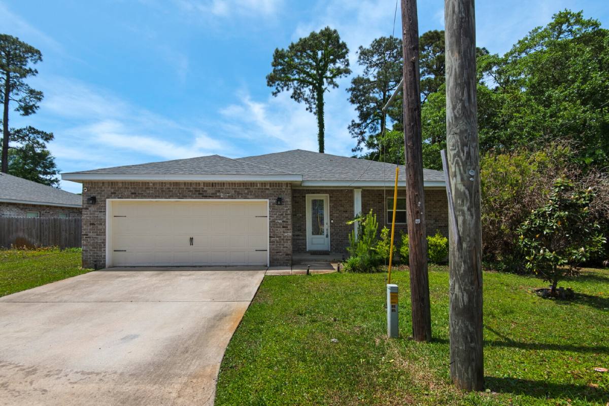 House for rent at 66 Brenda Lane, Mary Esther, FL 32569