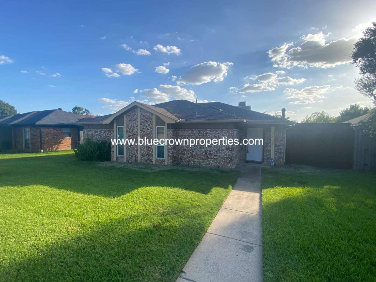 House for rent at 2605 Brandywyne Dr, Carrollton, TX 75007