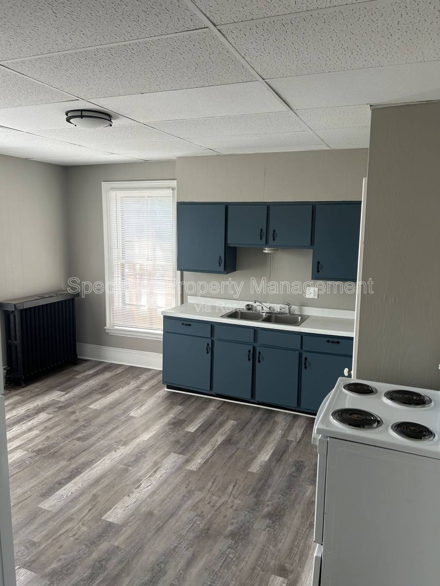 Apartment for rent at 88 Elm St #13, Waterville, ME 04901