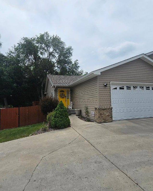 828 N 16th St, Billings, MT 59101
