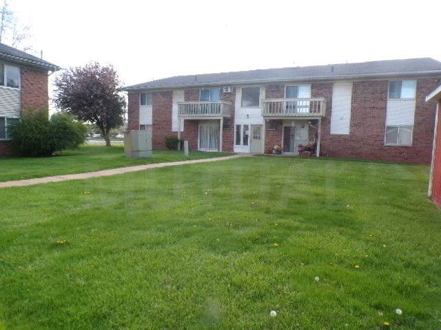 Apartment for rent at 825 S Grand Ave, Fowlerville, MI 48836