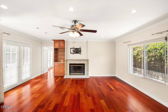 House for rent at 4841 Crown Ave, La Canada Flintridge, CA 91011