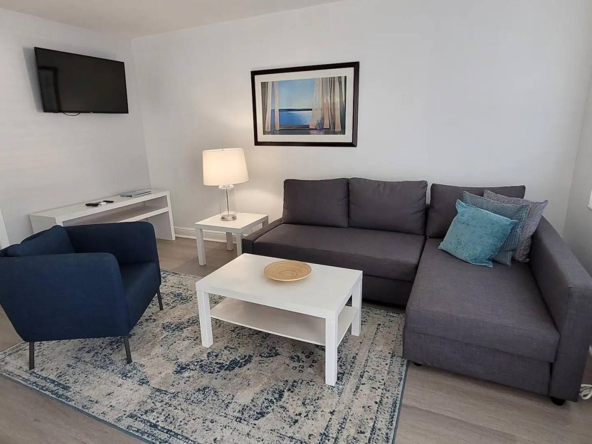 Apartment for rent at 3226 NE 12th St, Pompano Beach, FL 33062