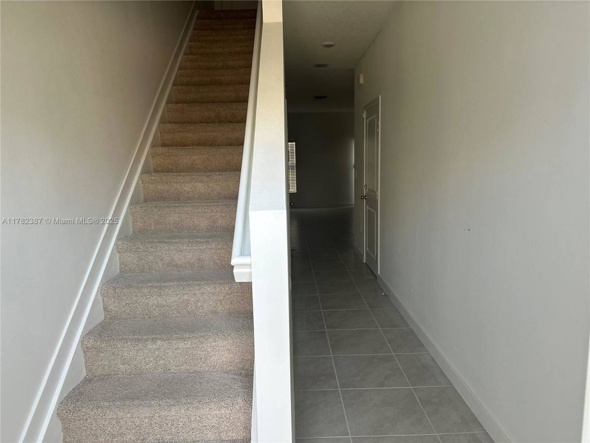 Townhouse for rent at 822 SW 11th Terrace, Homestead, FL 33034